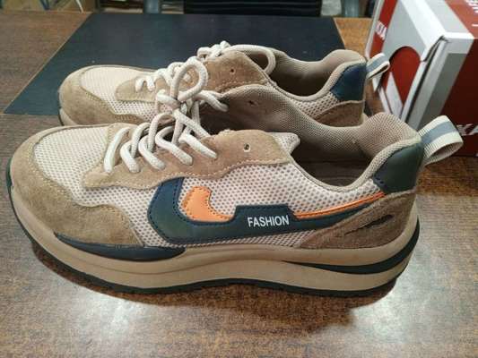 Khaki Suede Work Shoes Anti-amshing Steel Toe Industrial Safety Shoes with reflective strips Bulletproof Kevlar Mid Sole Men's Work Shoes Rubber Sole